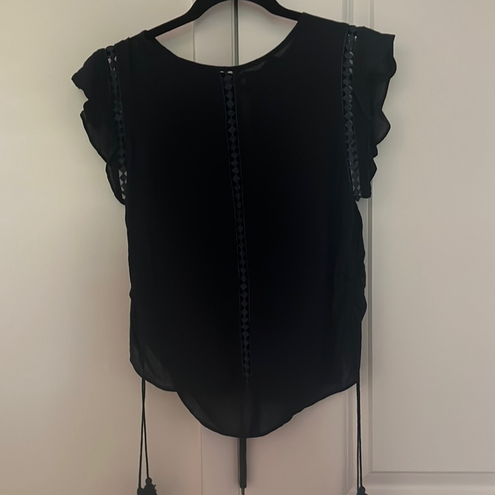 Anthropologie tassel flutter top